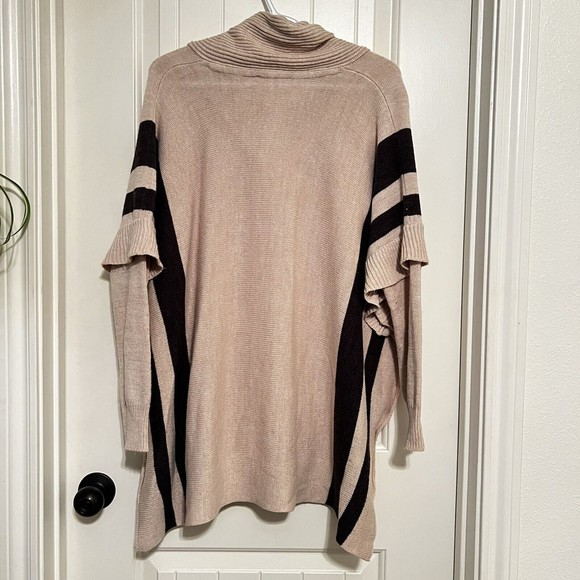 RD Style Tan Black Button Side Calandri Poncho Sweater Long Sleeve Cowl Neck Sm - Picture 3 of 14